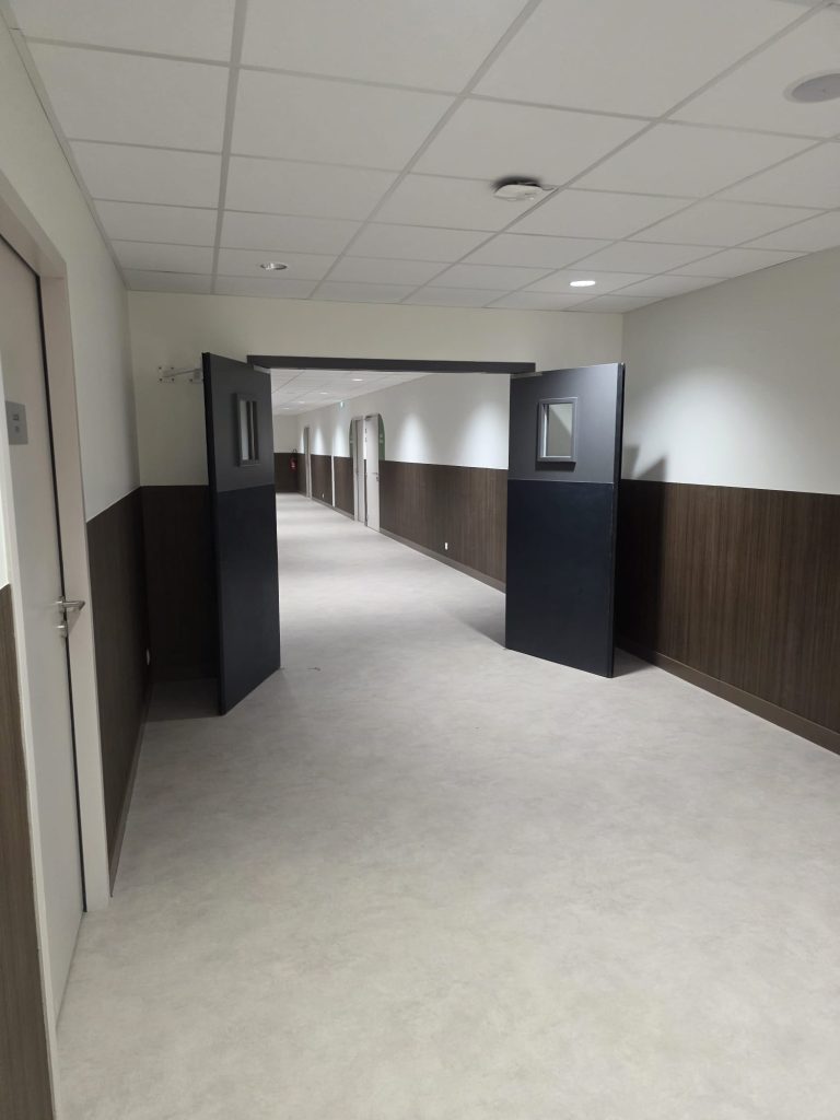 Armonie Déco à réalisé une rénovation intérieure d'un collège de Melle